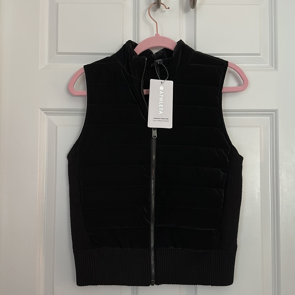 Athleta Hanover vest. Black, with shein front.